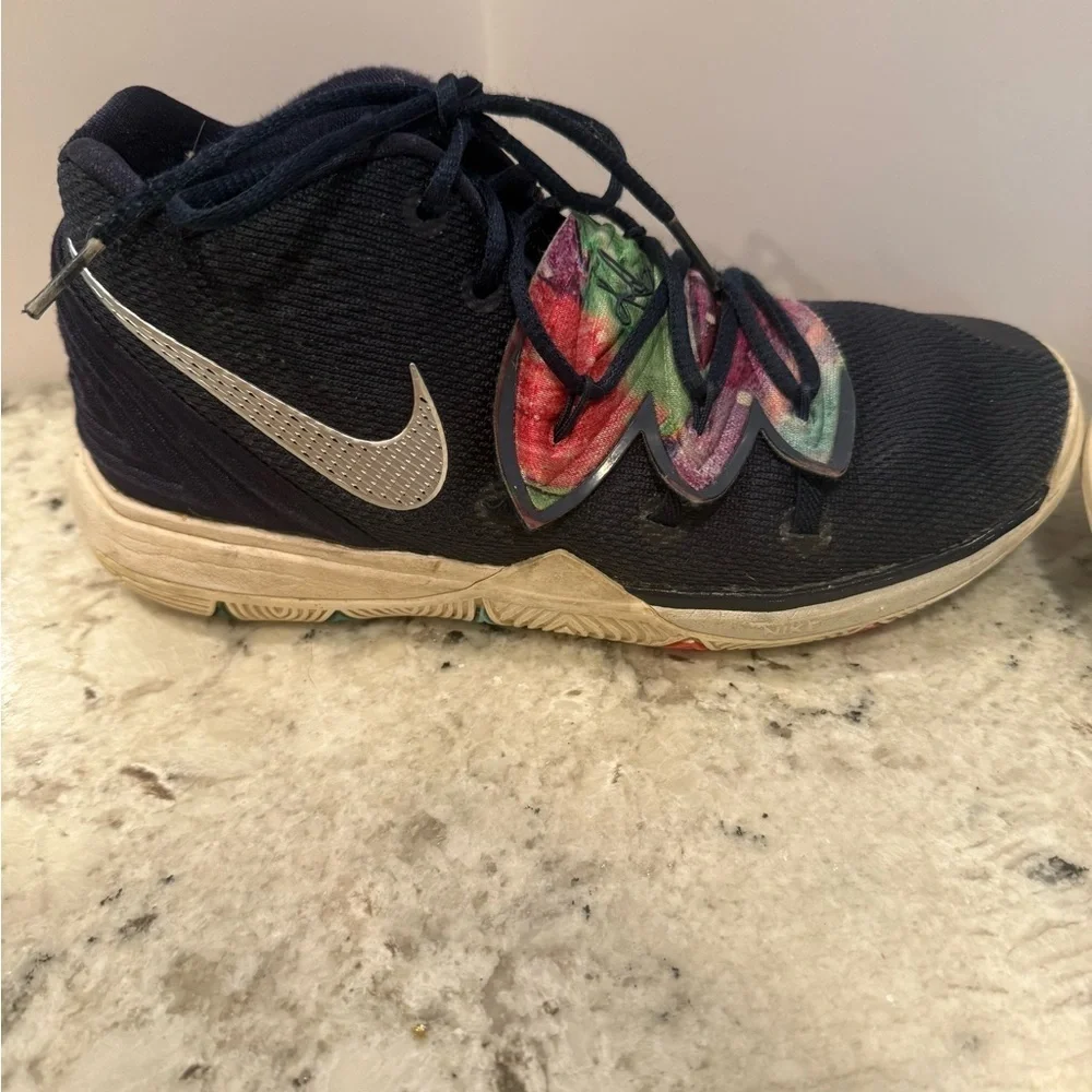 2018 Nike Kyrie 5 Multi-Color